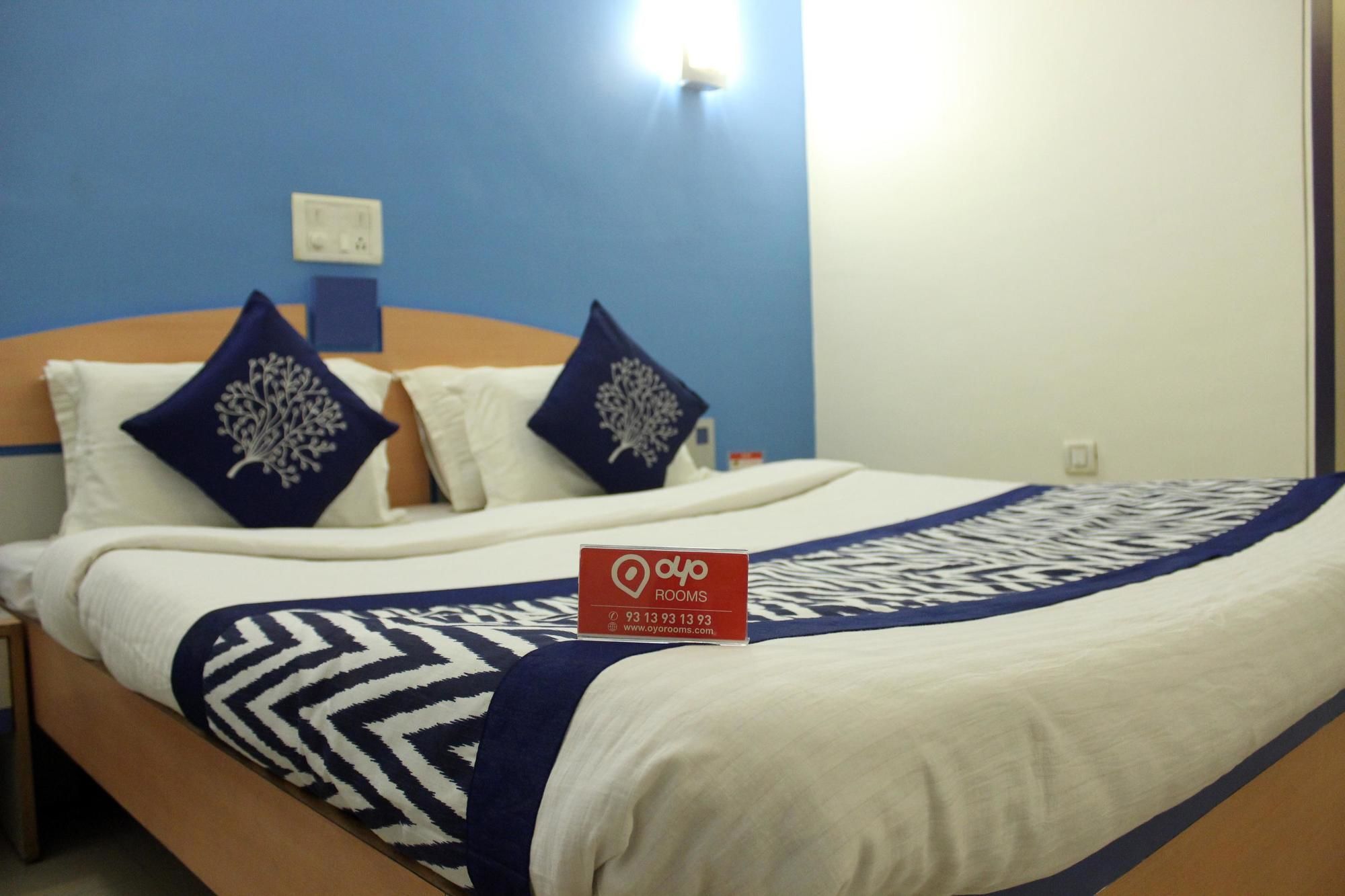 Oyo Rooms Hubli Exterior photo