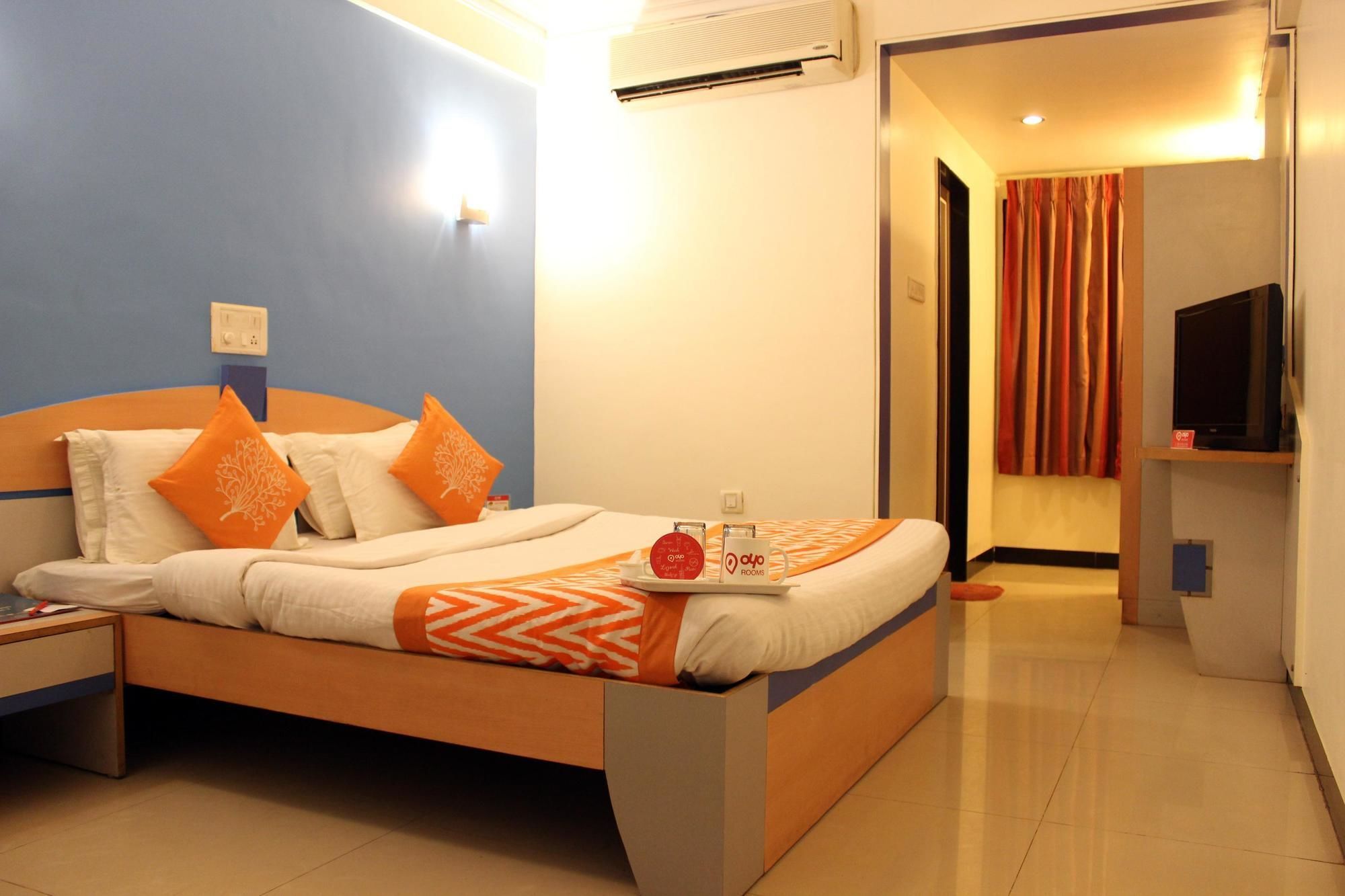 Oyo Rooms Hubli Exterior photo